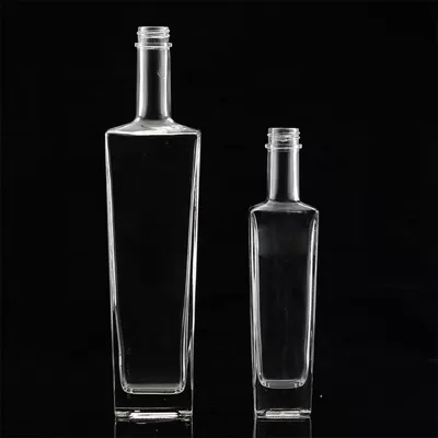 透明或定制玻璃瓶 250ml 500ml 700ml 方形玻璃酒瓶